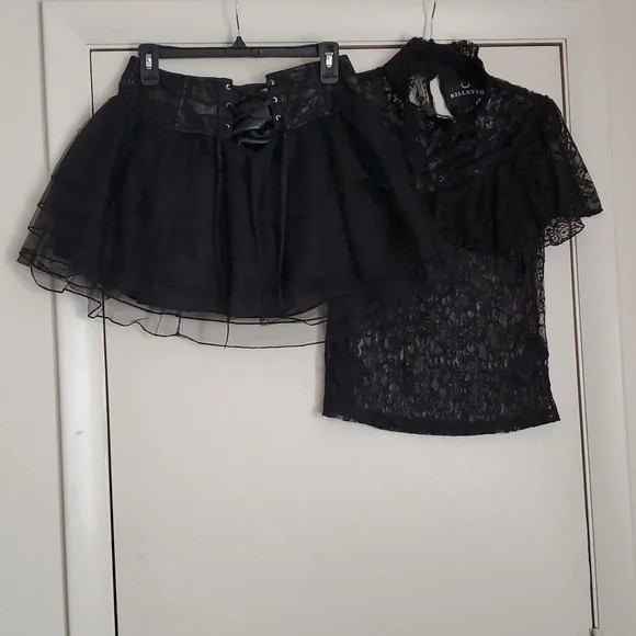 Hot Topic's Black Faux Leather & Lace Tutu - Picture 10 of 14